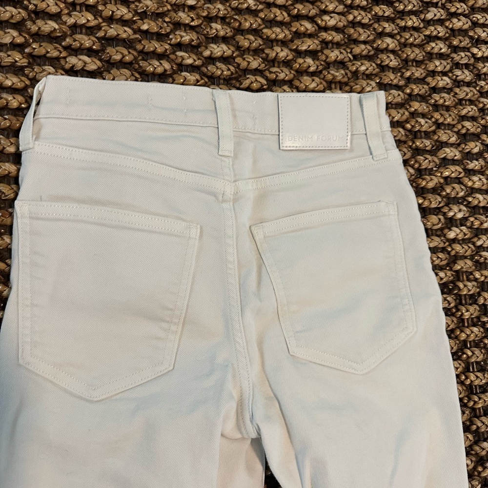Aritzia Denim Forum The Arlo High Rise Straight 28L Jeans White - Picture 5 of 8